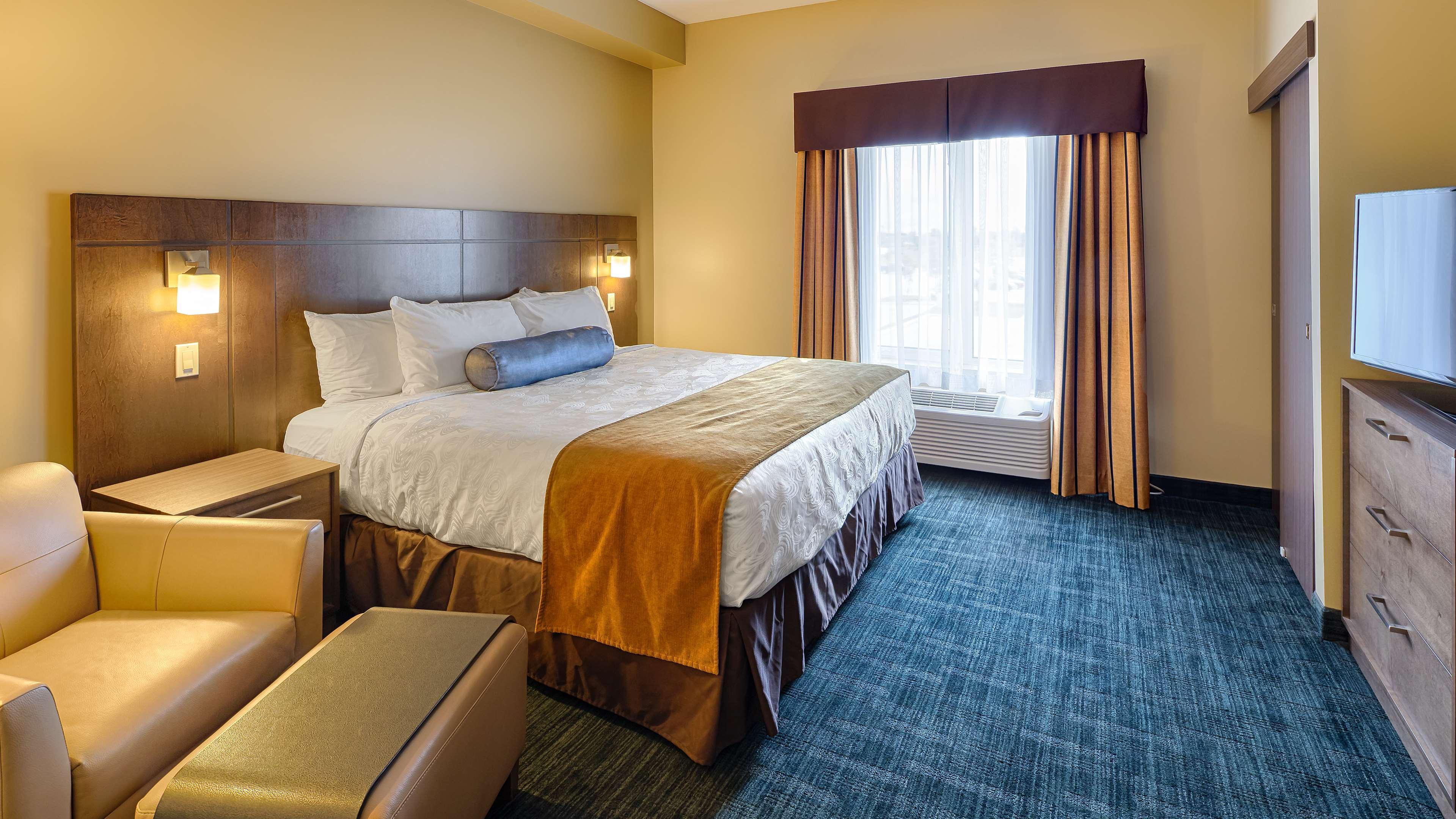 Best Western Plus Winnipeg West Headingley Bagian luar foto