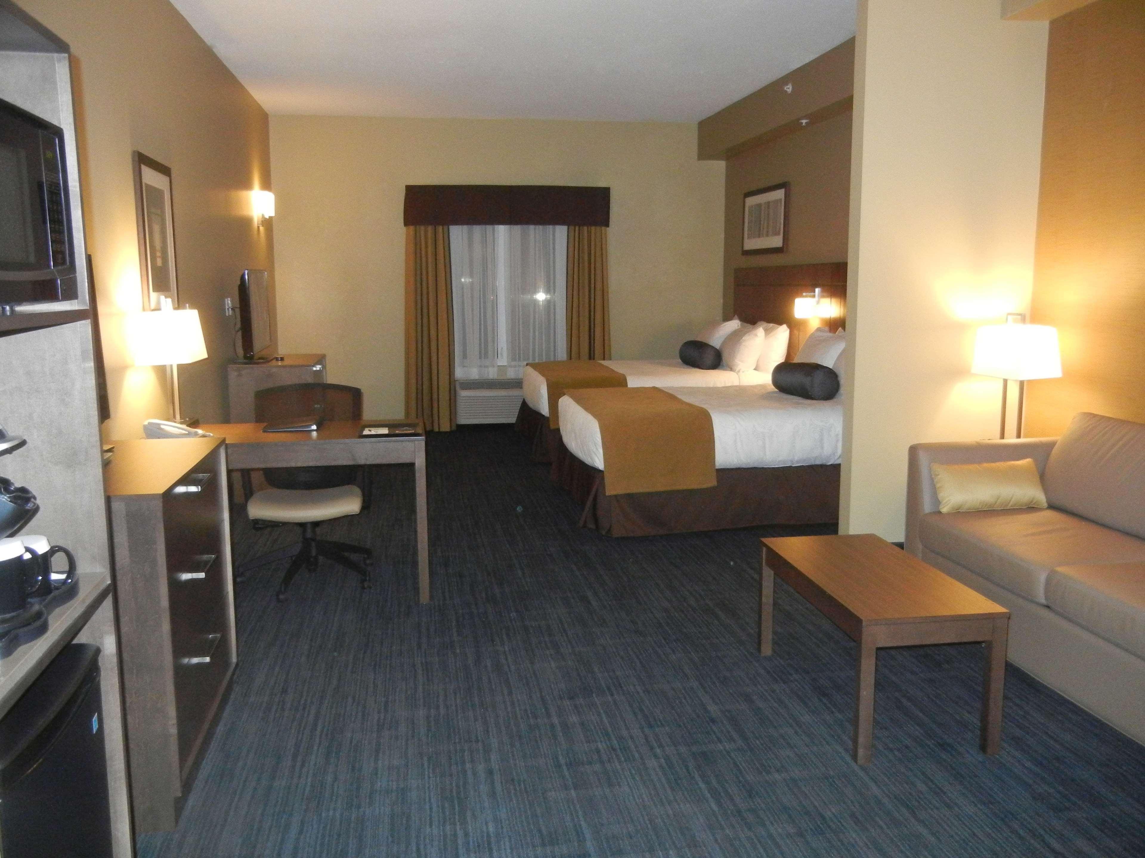 Best Western Plus Winnipeg West Headingley Bagian luar foto