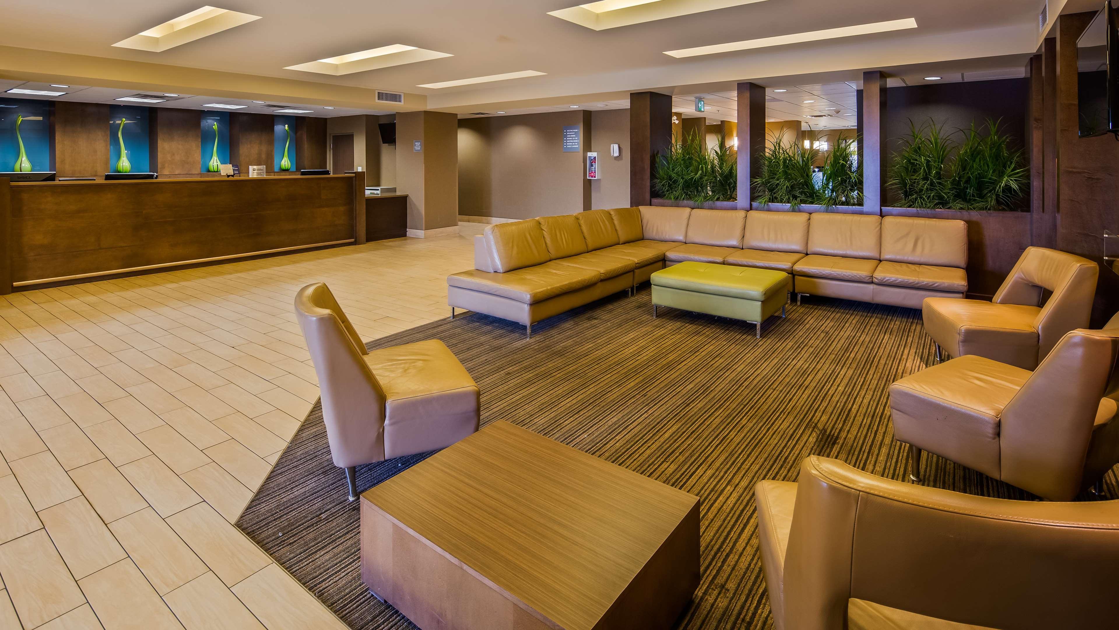 Best Western Plus Winnipeg West Headingley Bagian luar foto