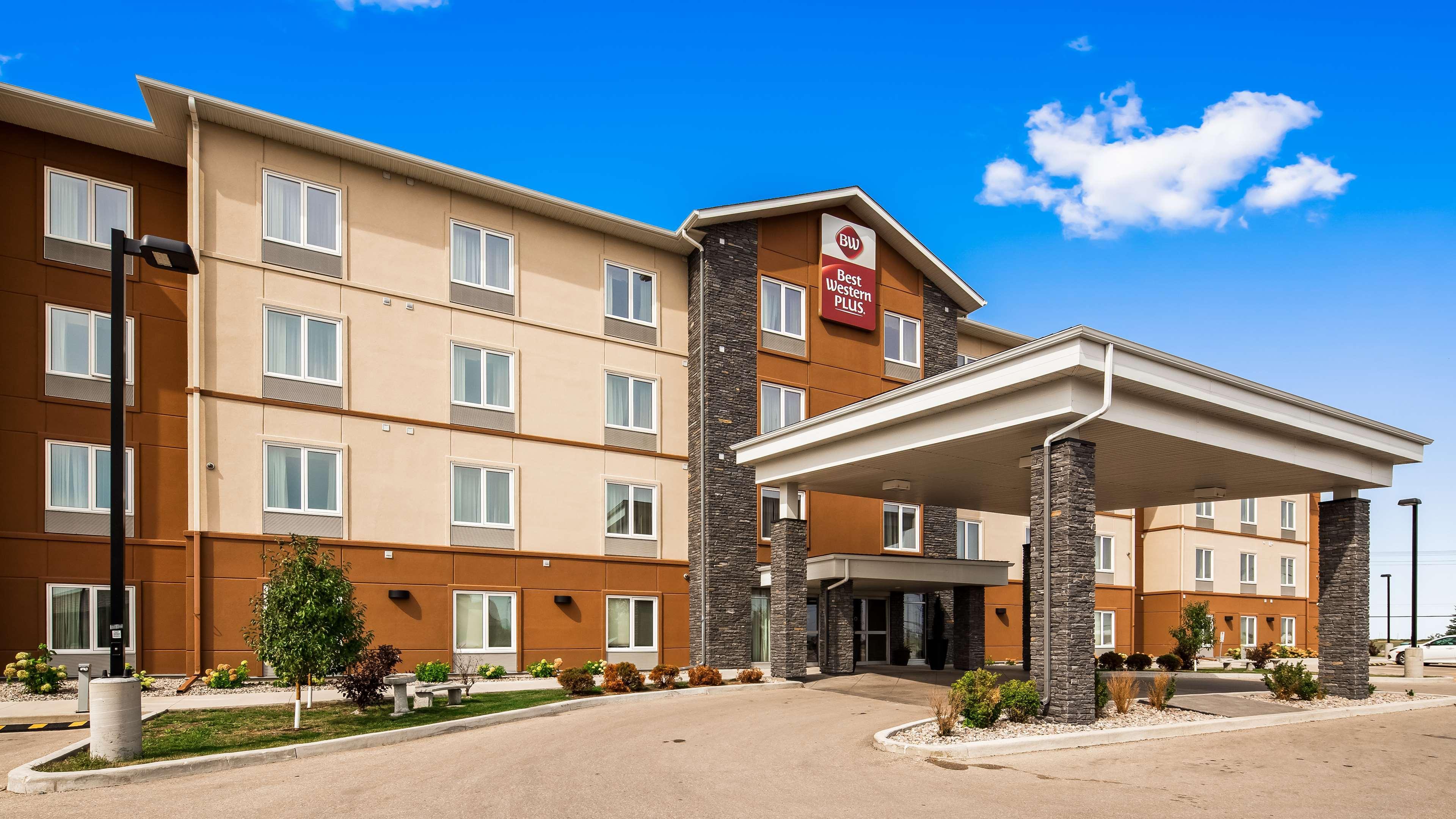 Best Western Plus Winnipeg West Headingley Bagian luar foto