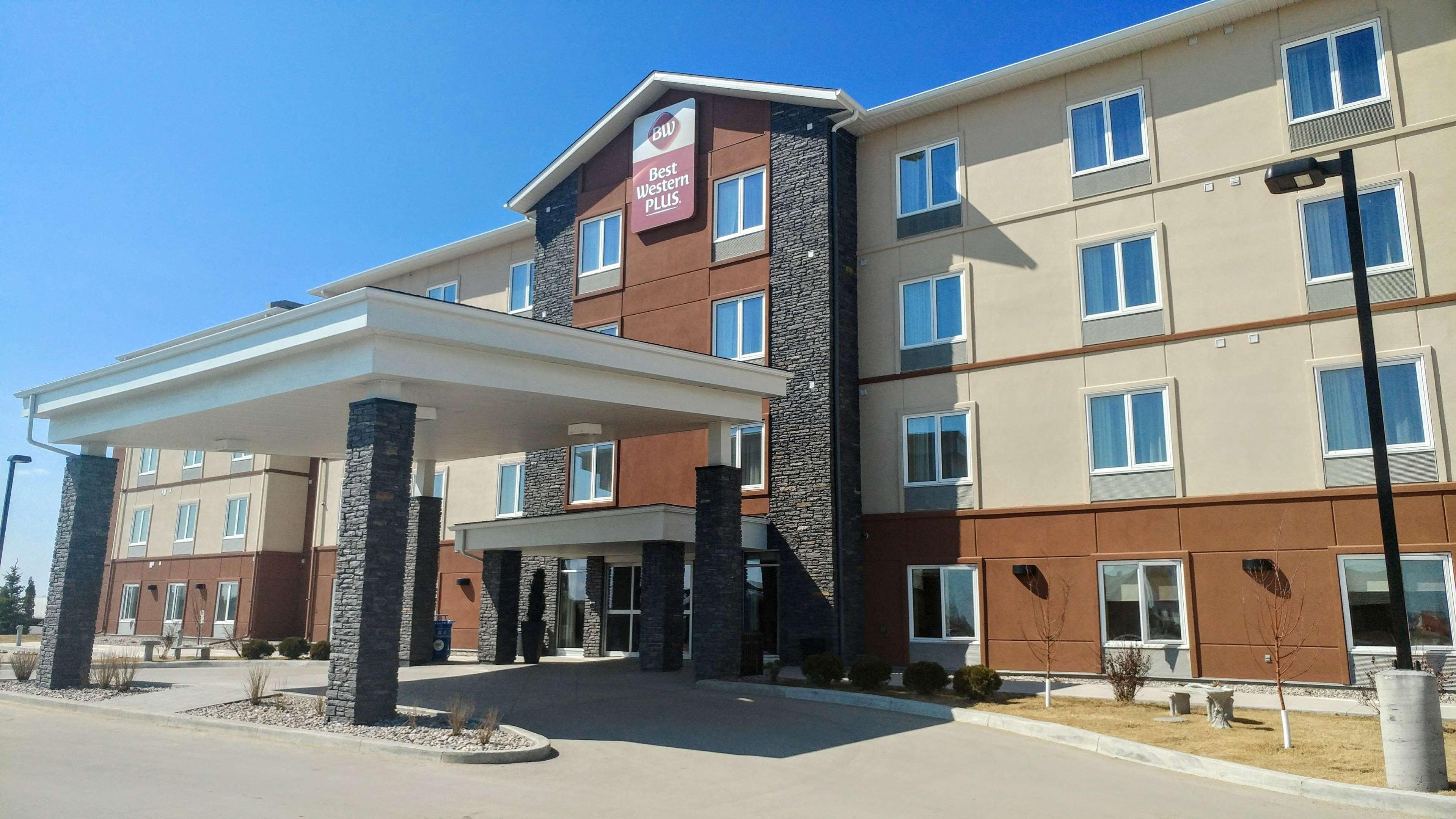 Best Western Plus Winnipeg West Headingley Bagian luar foto